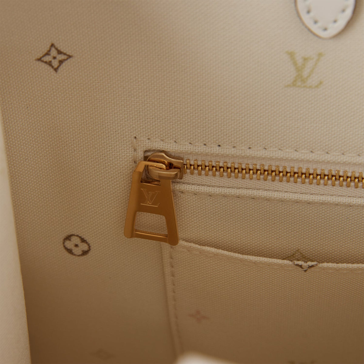 Louis Vuitton Spring in the City Sunset Monogram OnTheGo MM