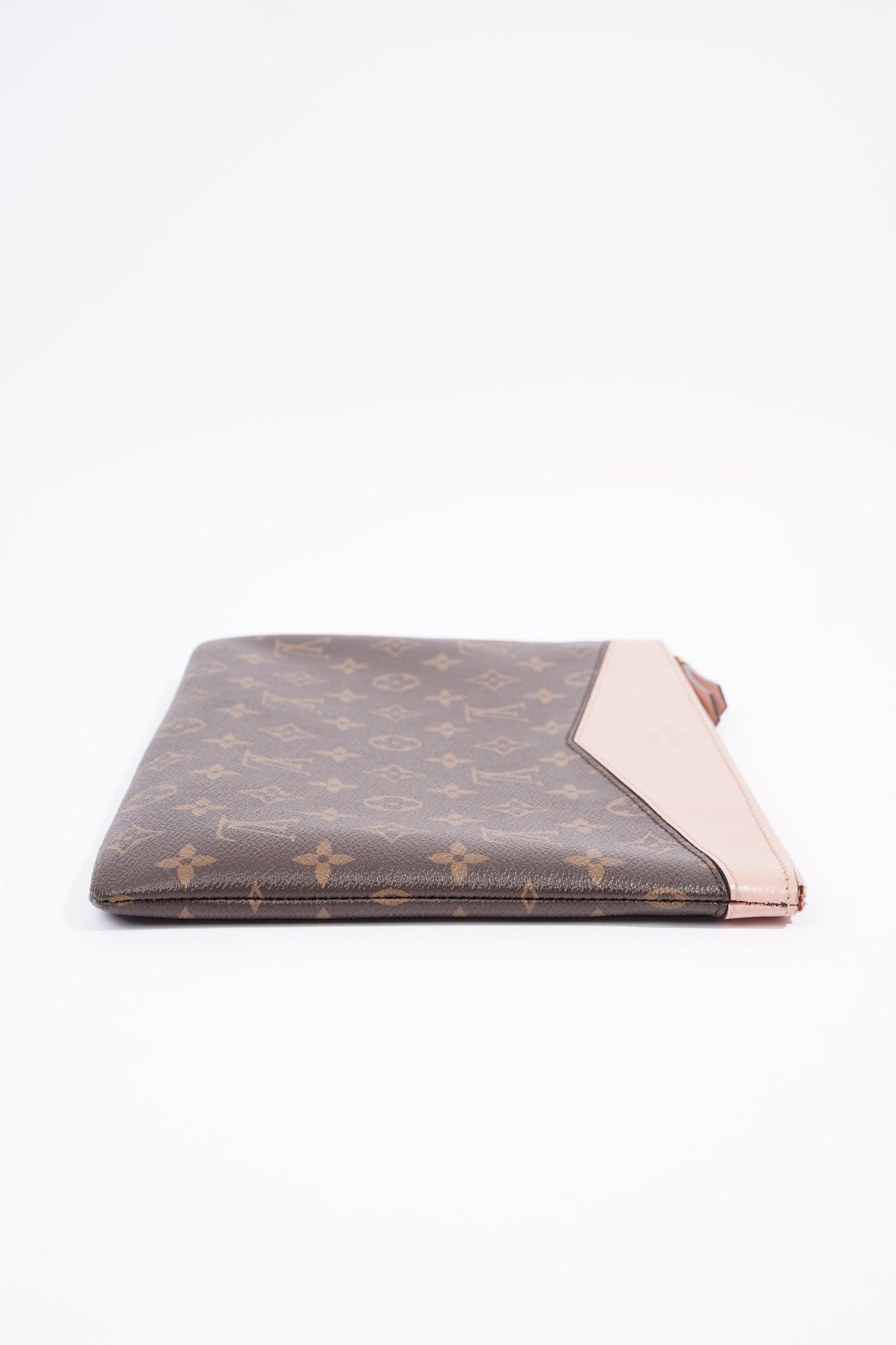 Louis Vuitton Daily Pouch Monogram / Rose Poudre Calfskin Leather One Size