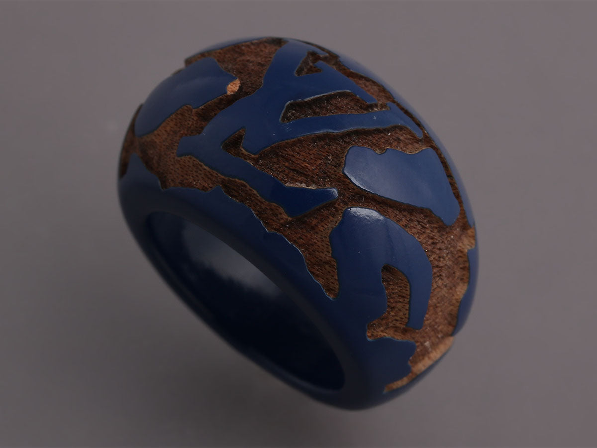 Louis Vuitton Navy Leo Monogram Lacquered Wood Ring