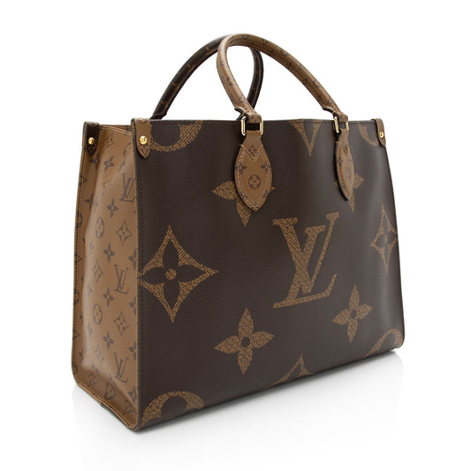 Louis Vuitton Giant Monogram Canvas Onthego MM Tote (SHF-HTs789)