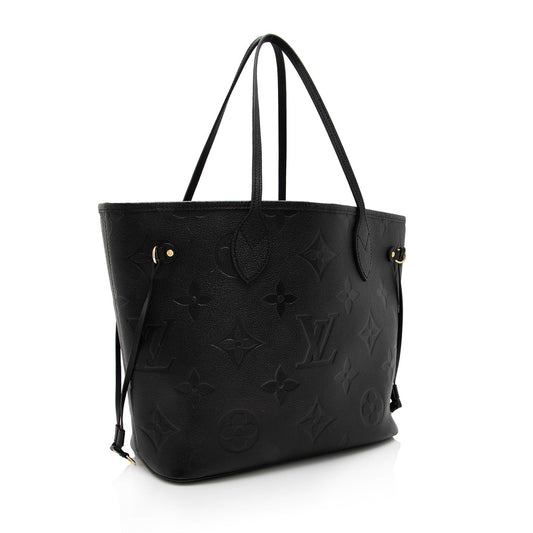 Louis Vuitton Giant Monogram Empreinte Neverfull MM Tote (SHF-gigHPZ)