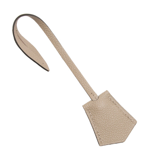 Louis Vuitton Leather Clochette (SHF-AKdPPC)