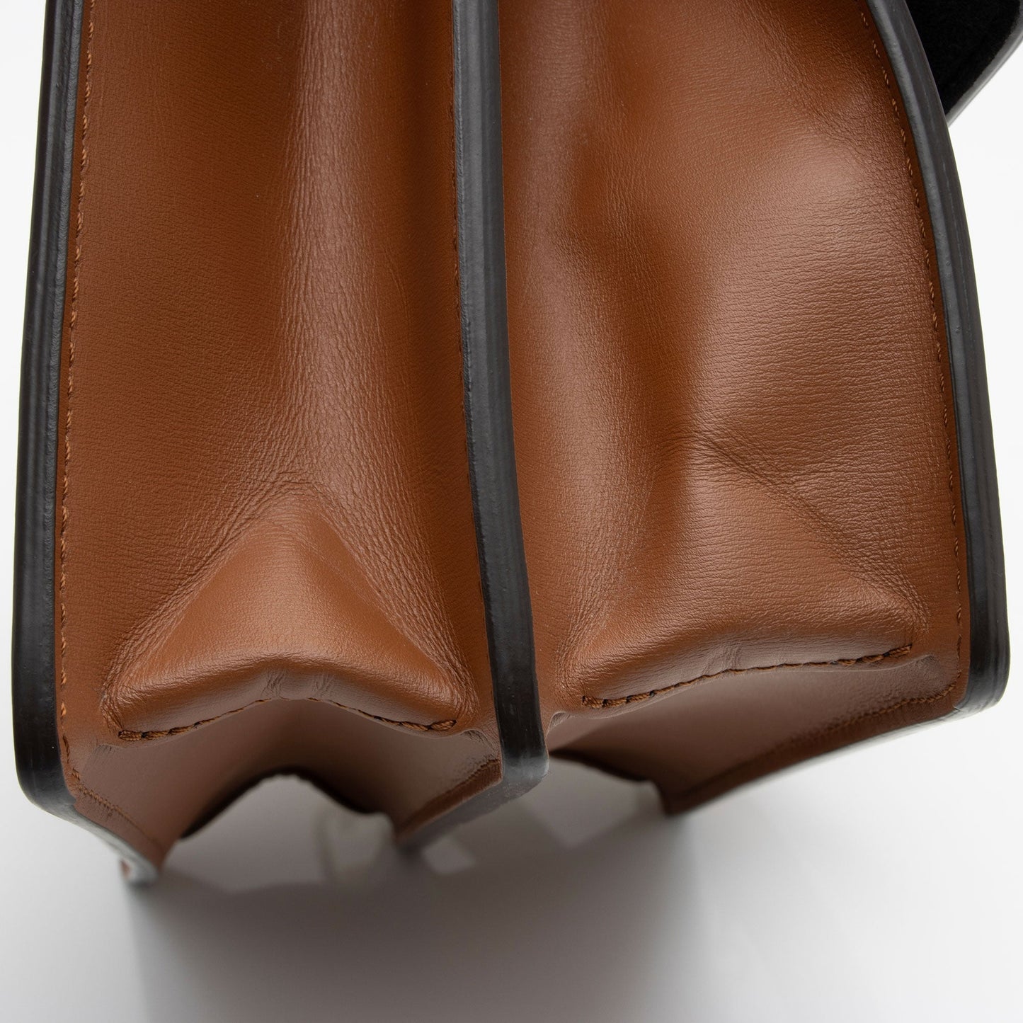 Louis Vuitton Reverse Monogram Dauphine MM Shoulder Bag (SHF-ioa83y)