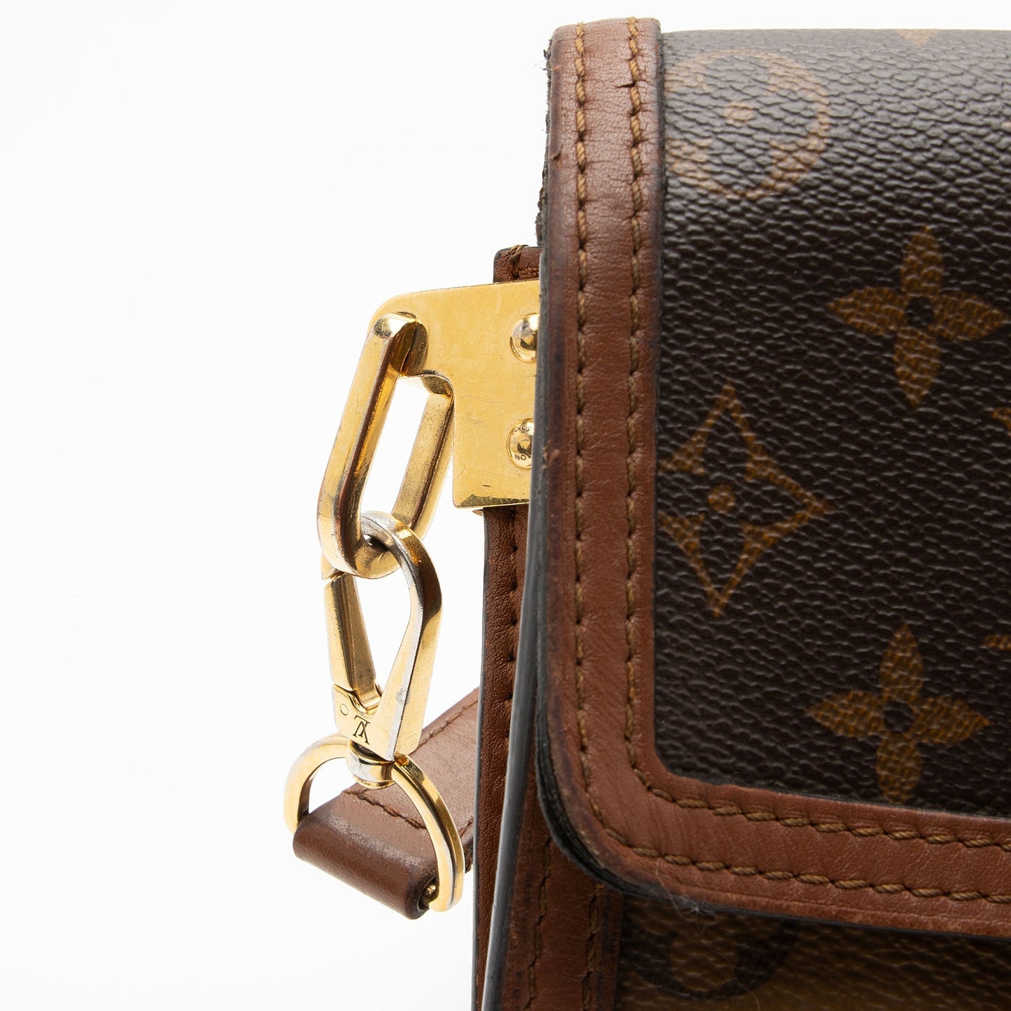 Louis Vuitton Reverse Monogram Mini Dauphine Shoulder Bag (SHF-dz9N6Z)