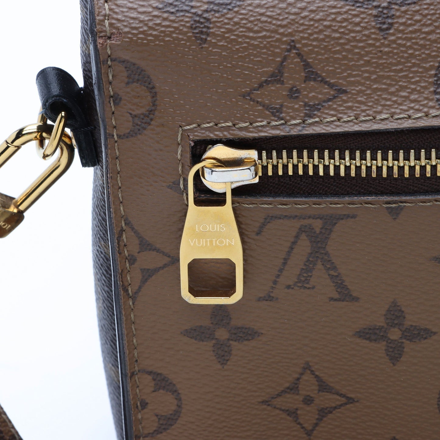 Louis Vuitton Reverse Monogram Pochette Metis Shoulder Bag (SHF-HDehHC)