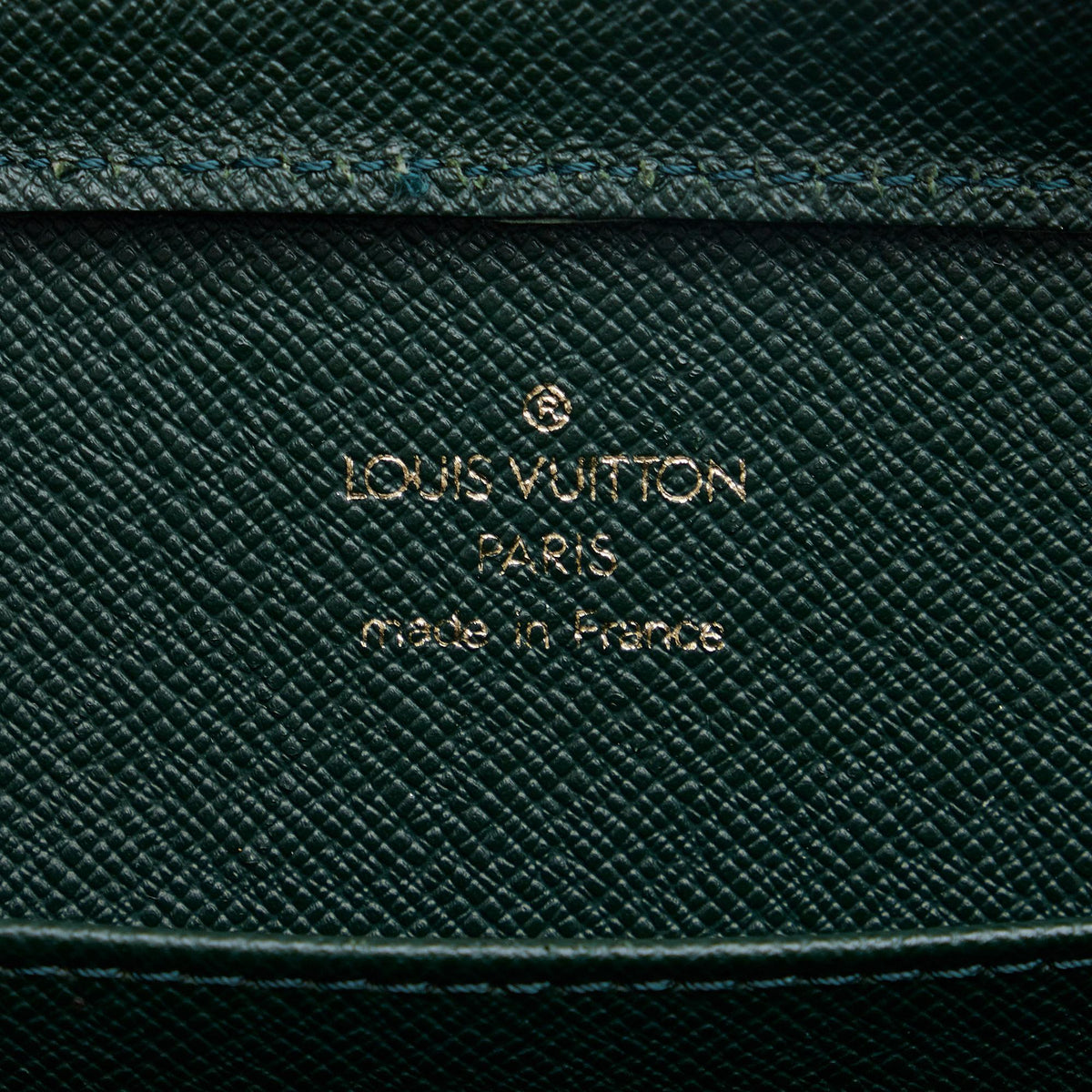 Louis Vuitton Taiga Baikal (SHG-30ZBt7)