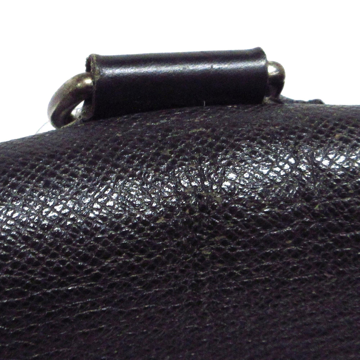 Louis Vuitton Taiga Cassiar (SHG-phAHbC)