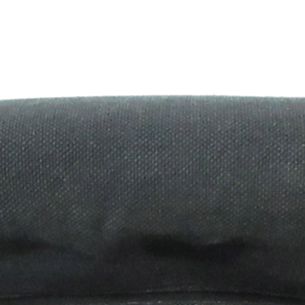 Louis Vuitton Taiga Cassiar (SHG-phAHbC)