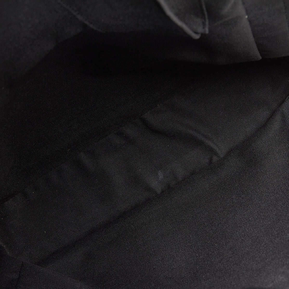 Louis Vuitton Taiga Sayan (SHG-dzbalD)