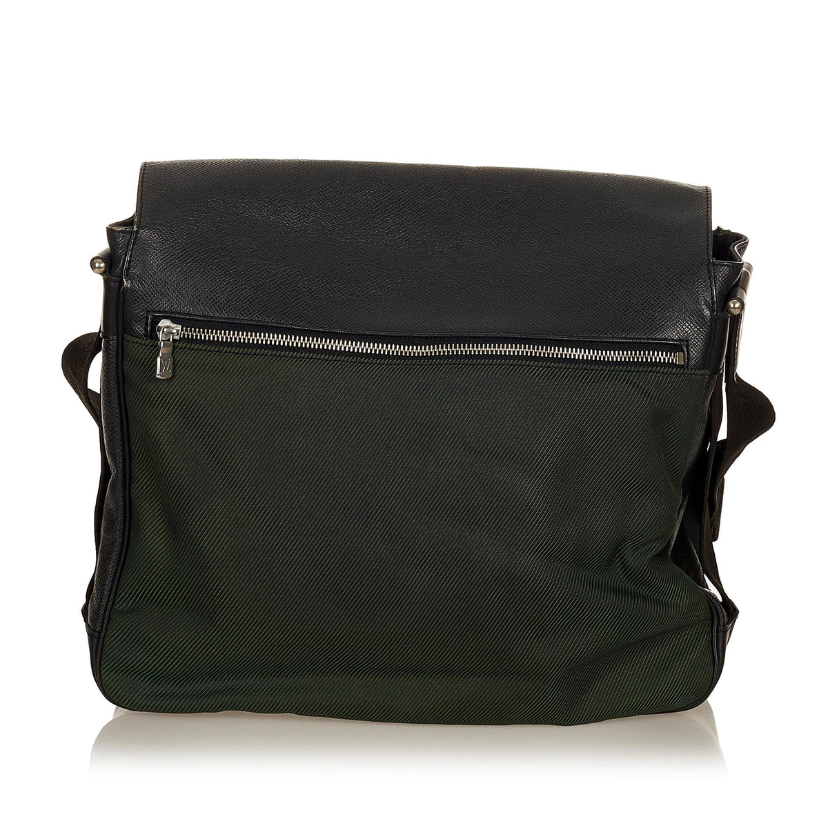 Louis Vuitton Taiga Viktor (SHG-NsTMbm)