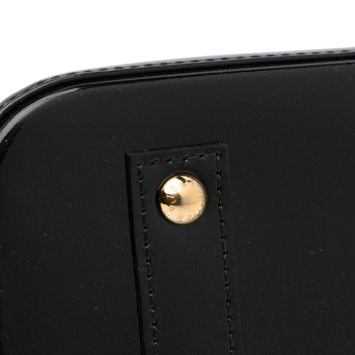 Louis Vuitton Vernis Alma Sticker BB with Strap (SHG-TNjZs0)