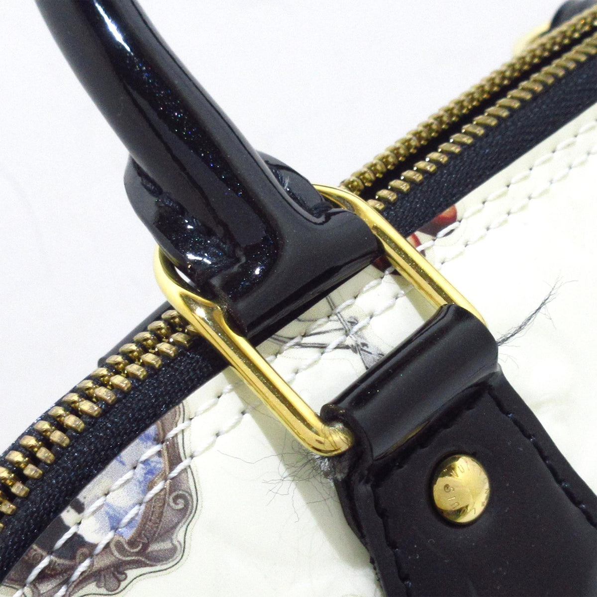 Louis Vuitton Vernis Alma Sticker PM (SHG-tPpRyW)