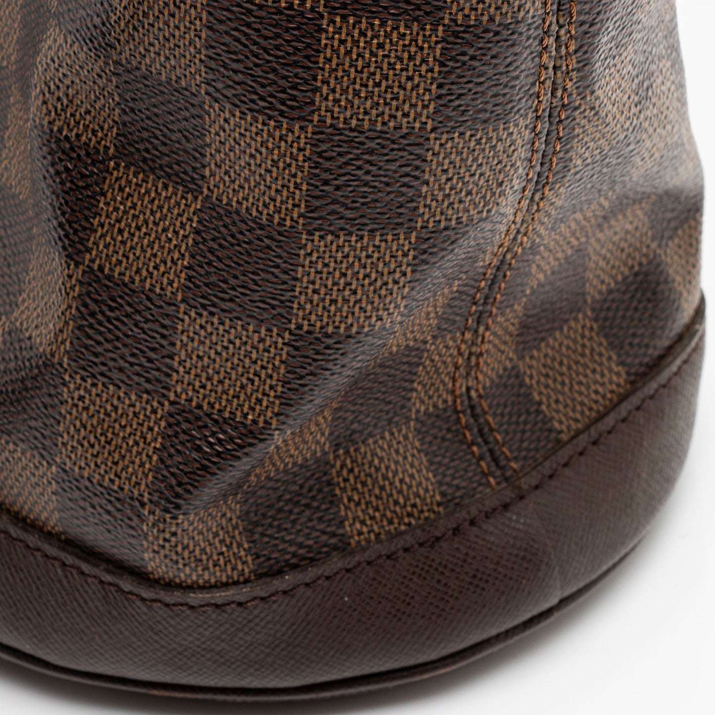 Louis Vuitton Vintage Damier Ebene Marais Bucket Tote (SHF-RnHIWY)