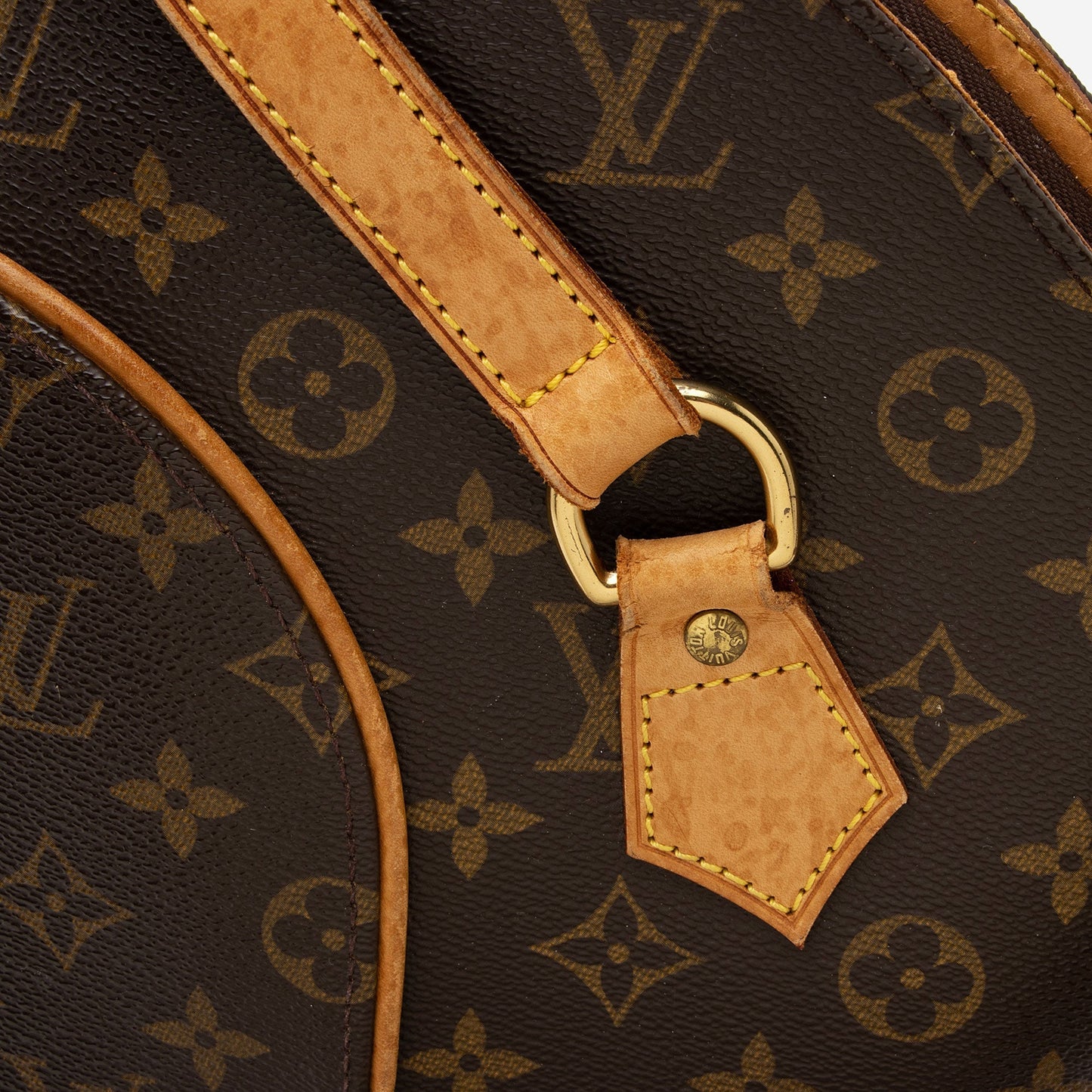 Louis Vuitton Vintage Monogram Canvas Ellipse GM Shoulder Bag (SHF-ax4tVB)