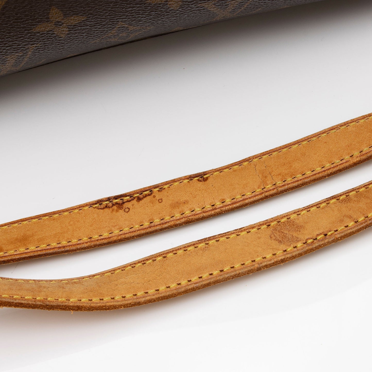 Louis Vuitton Vintage Monogram Canvas Ellipse GM Shoulder Bag (SHF-ax4tVB)