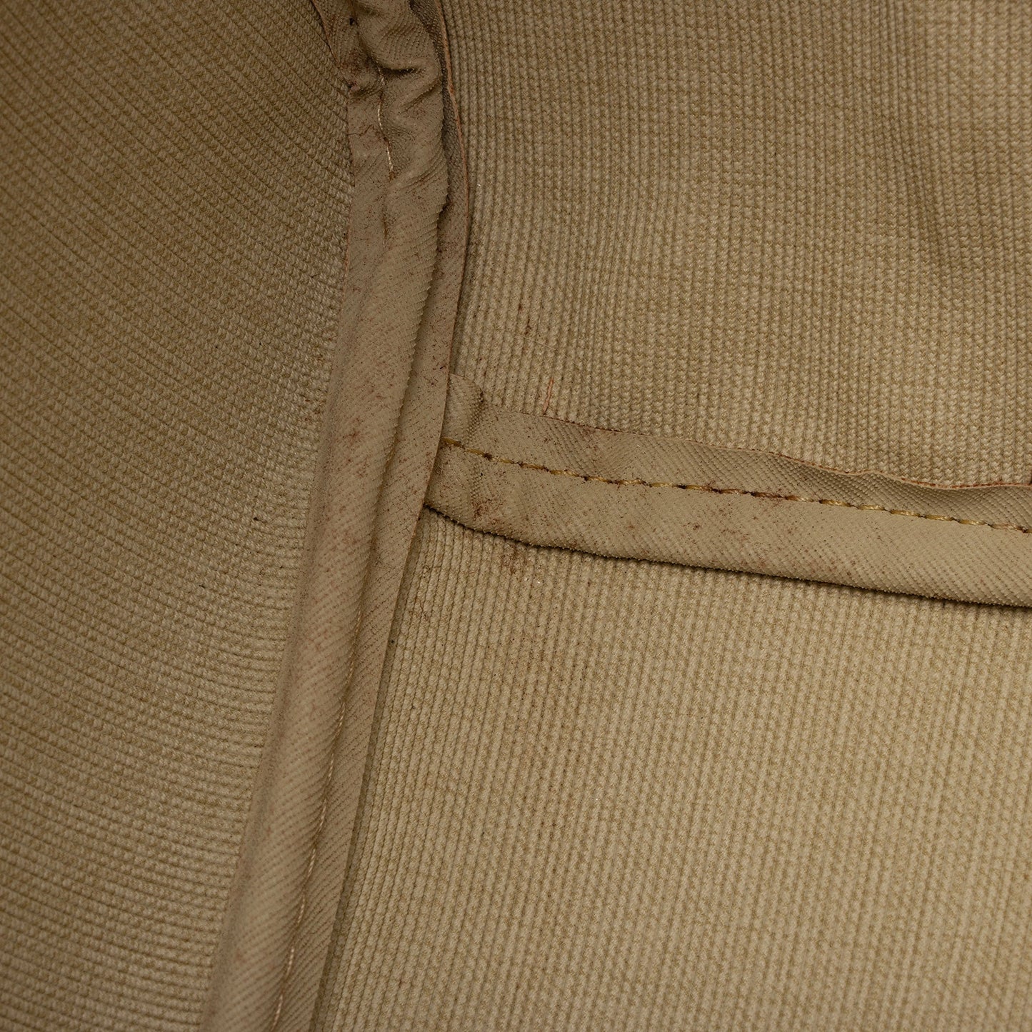 Louis Vuitton Vintage Monogram Canvas Excursion Tote (SHF-KMEXVf)