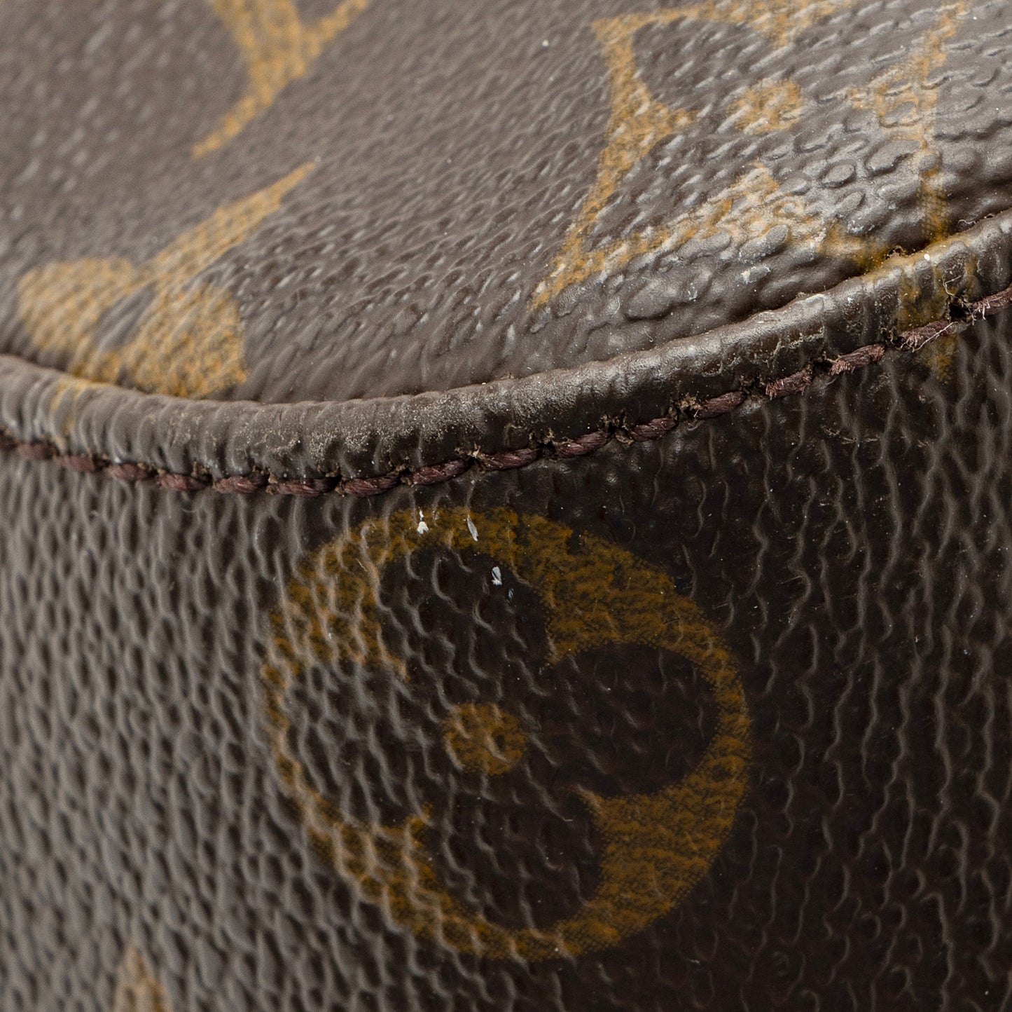 Louis Vuitton Vintage Monogram Canvas Looping GM Shoulder Bag (SHF-22709)
