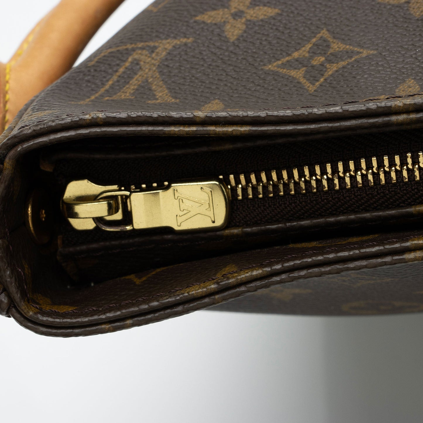 Louis Vuitton Vintage Monogram Canvas Looping GM Shoulder Bag (SHF-SXxZIg)