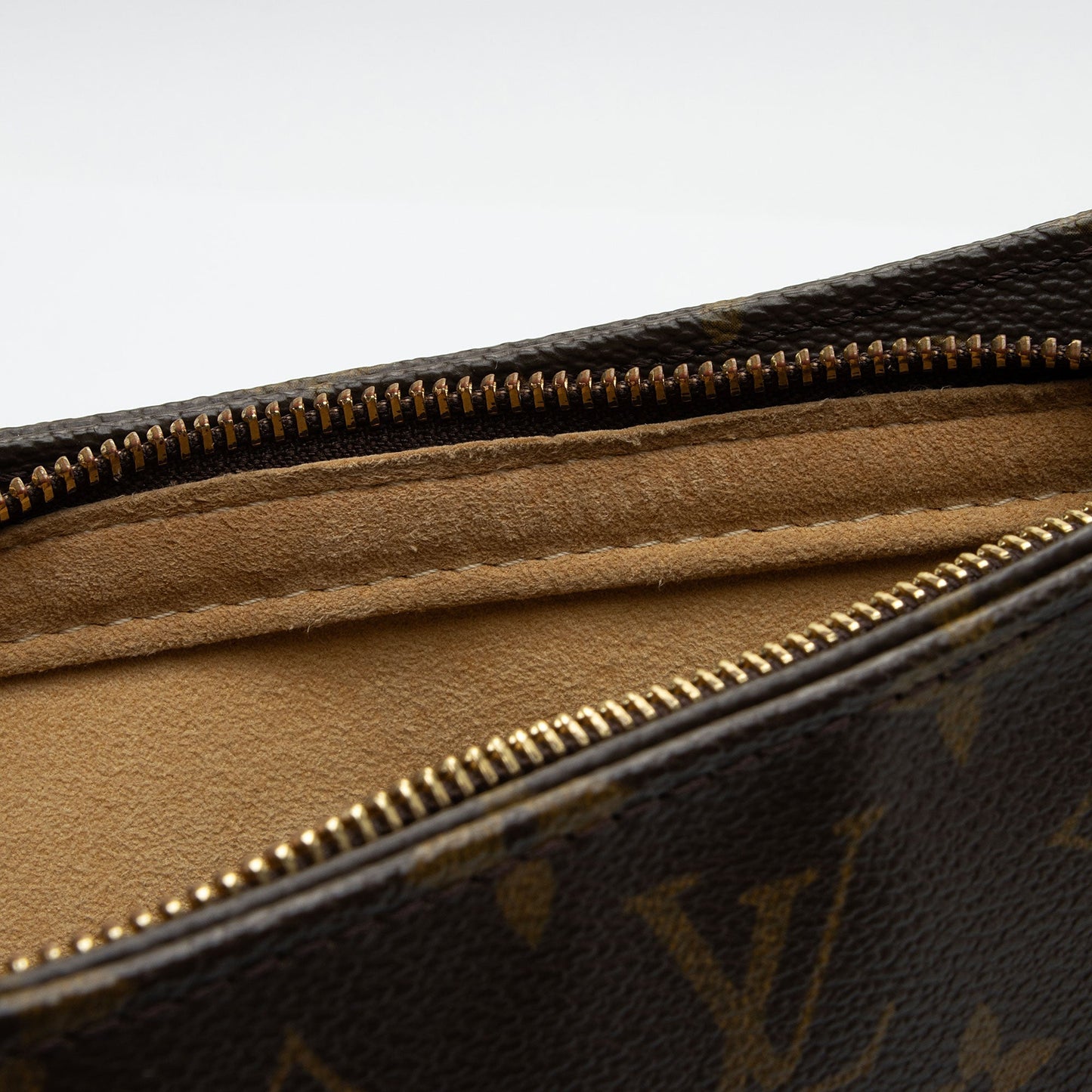 Louis Vuitton Vintage Monogram Canvas Looping GM Shoulder Bag (SHF-SXxZIg)