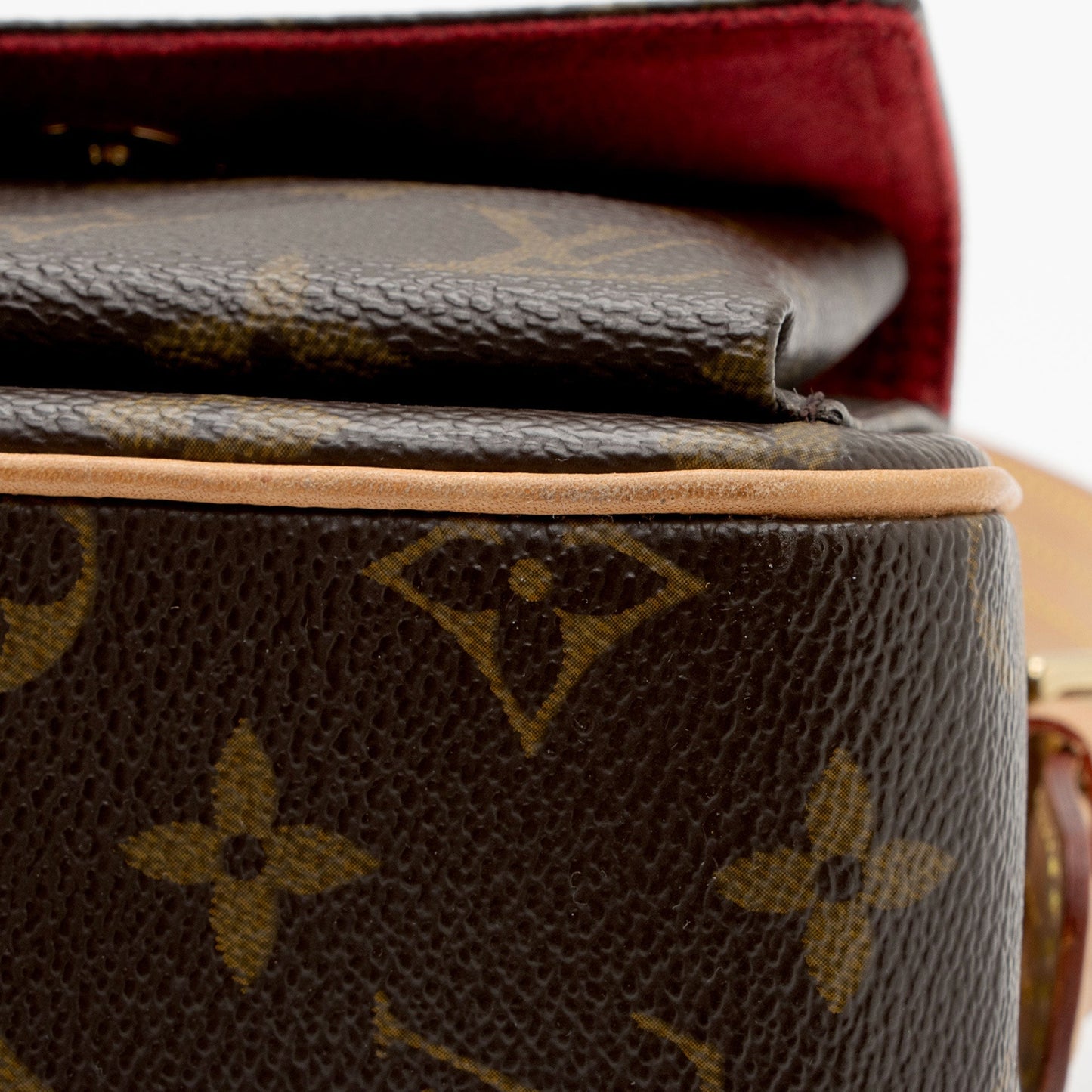 Louis Vuitton Vintage Monogram Canvas Viva Cite MM Shoulder Bag (SHF-lyHkDP)