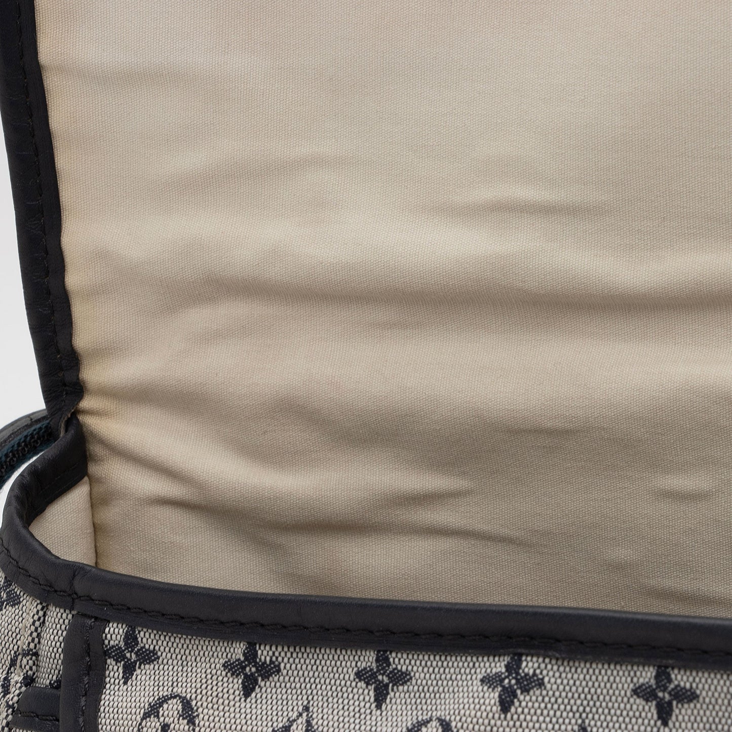 Louis Vuitton Vintage Monogram Mini Lin Berangere Shoulder Bag (SHF-tp3ki9)