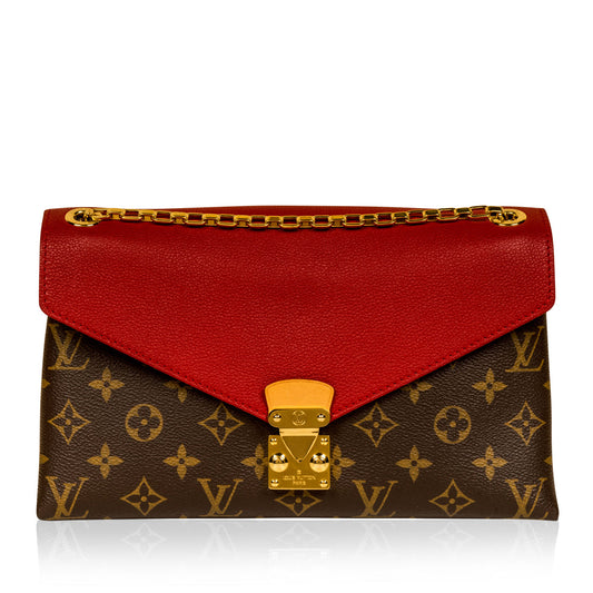 Pallas Chain Shoulder Bag