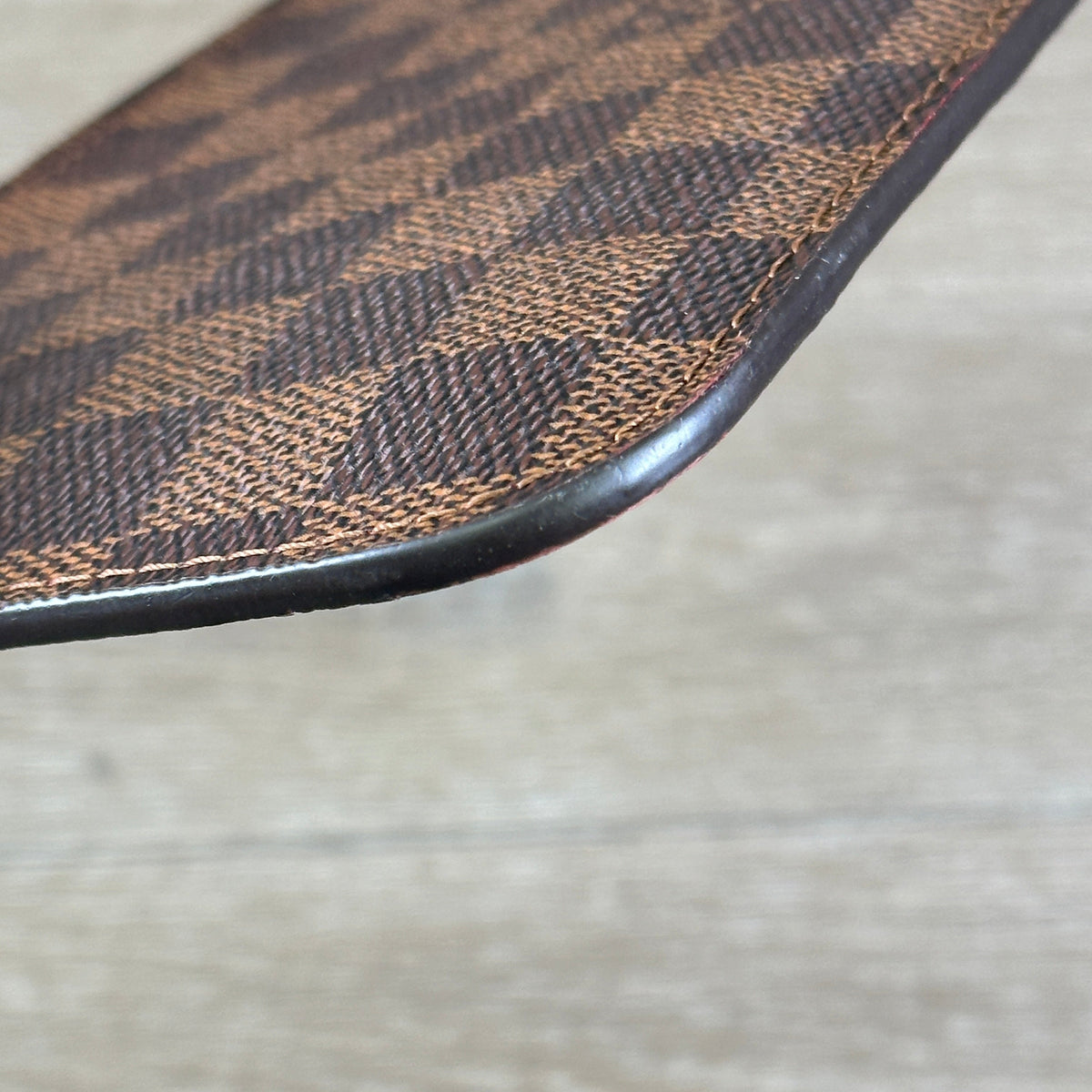 Louis Vuitton Neverfull Pochette - Damier Ebene