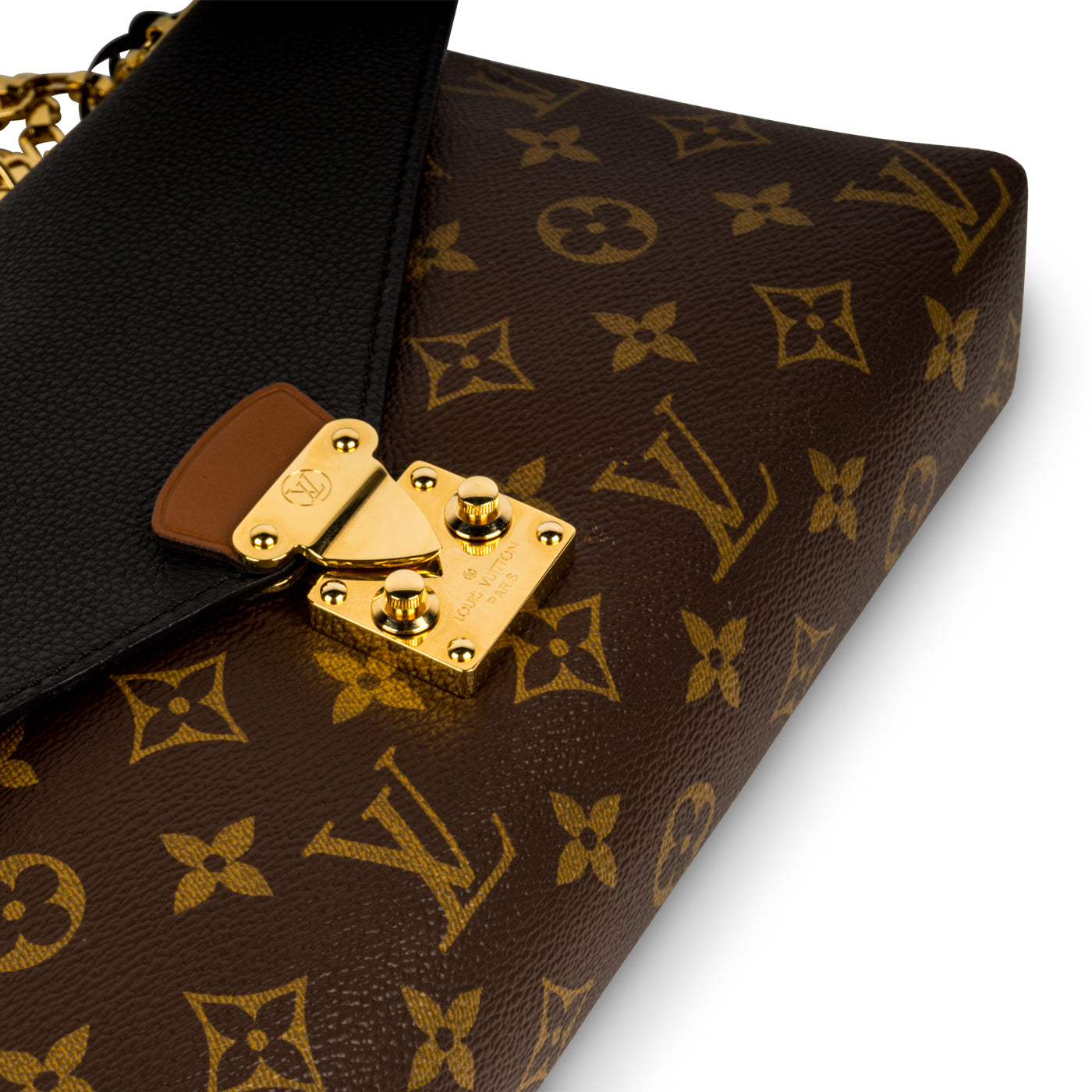Pallas Chain Shoulder Bag