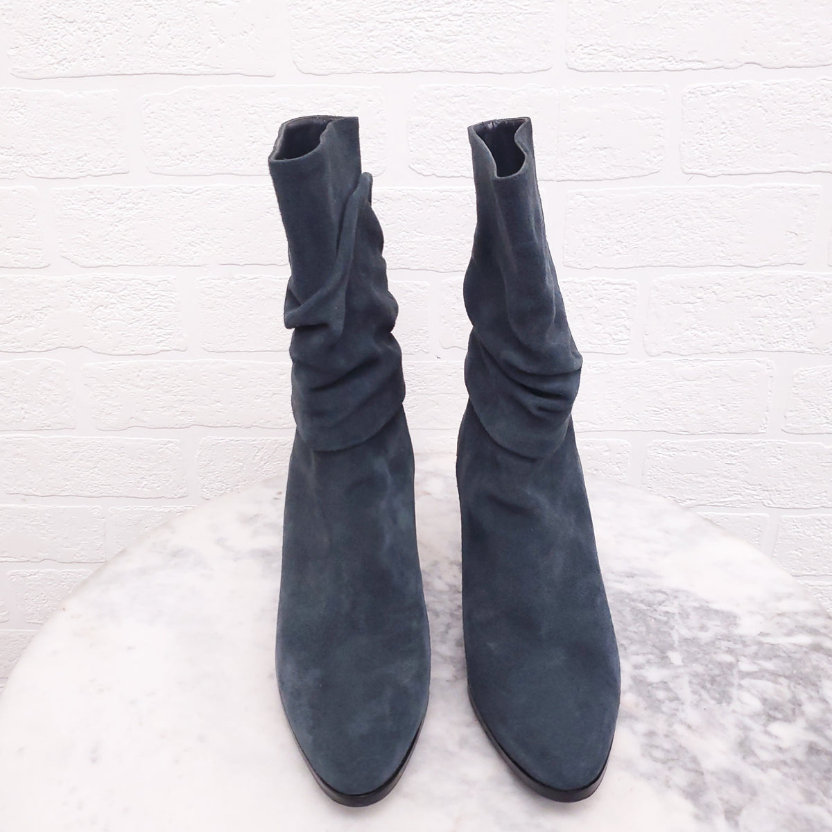 MANOLO BLAHNIK GREY 'KNIGHT' ROUCHED SUEDE BOOTS - SIZE 37