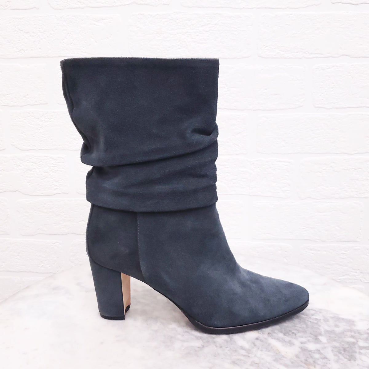 MANOLO BLAHNIK GREY 'KNIGHT' ROUCHED SUEDE BOOTS - SIZE 37