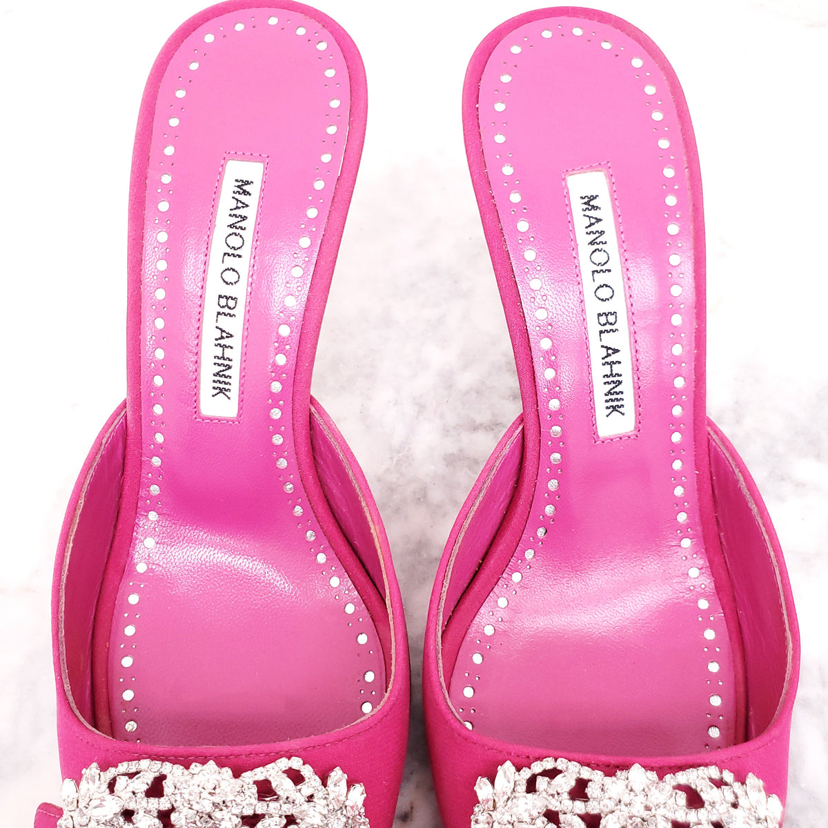 MANOLO BLAHNIK PINK MAYSALE SATIN MULES - SIZE 37