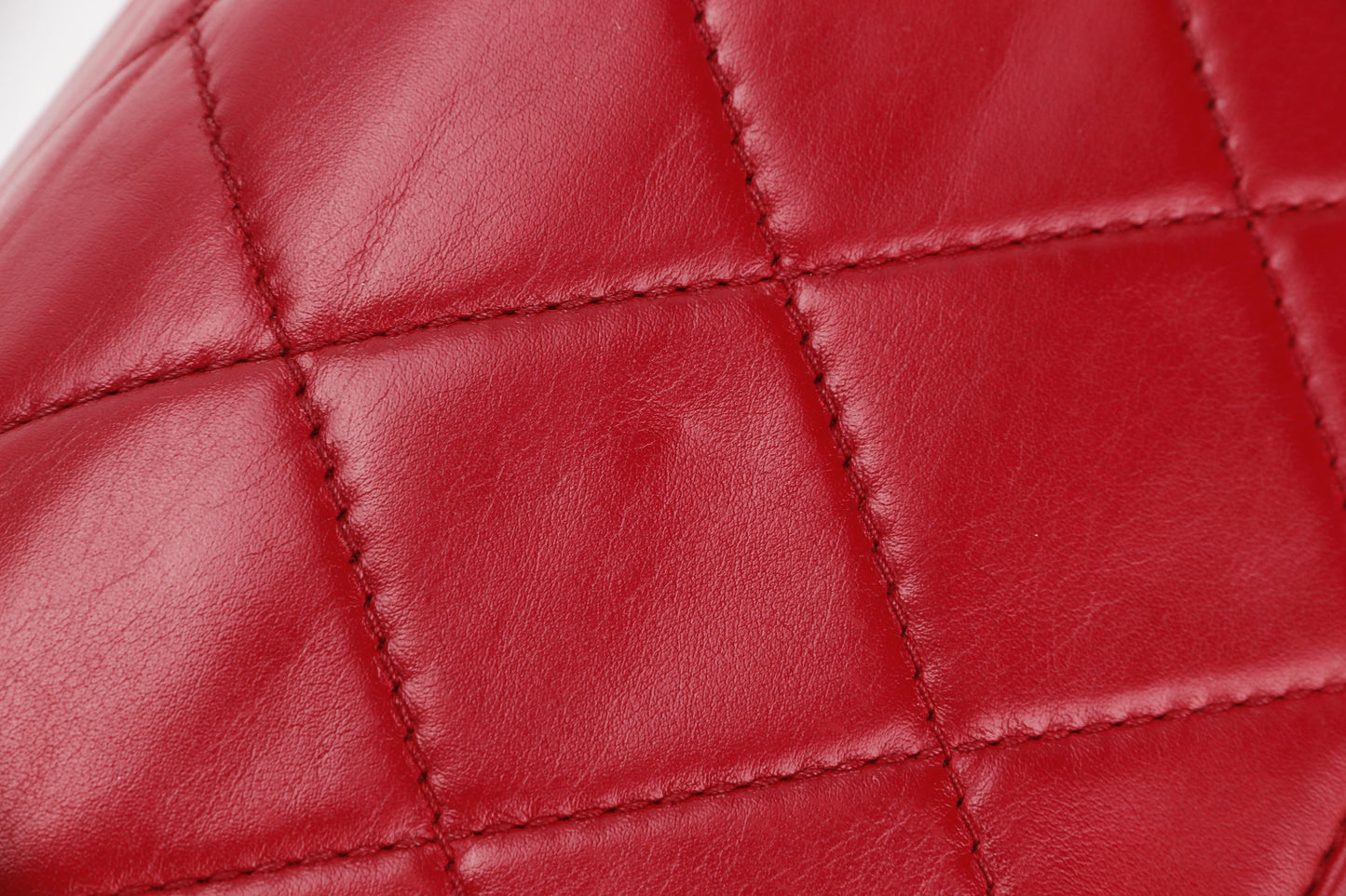 CHANEL RED QUILTED LAMBSKIN 32CM SHOULDER BAG (1466xxxx) SILVER HARDWARE, NO  & DUST COVER