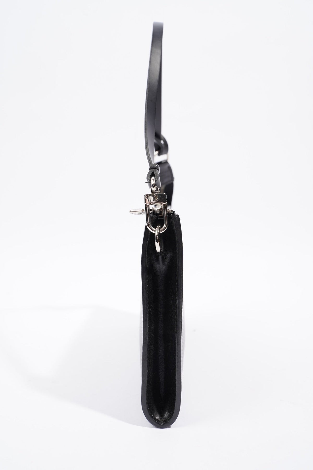 Louis Vuitton Pochette Black Epi Leather