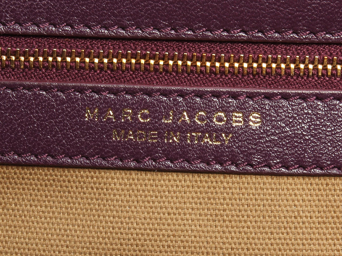 Marc Jacobs Aubergine Stam