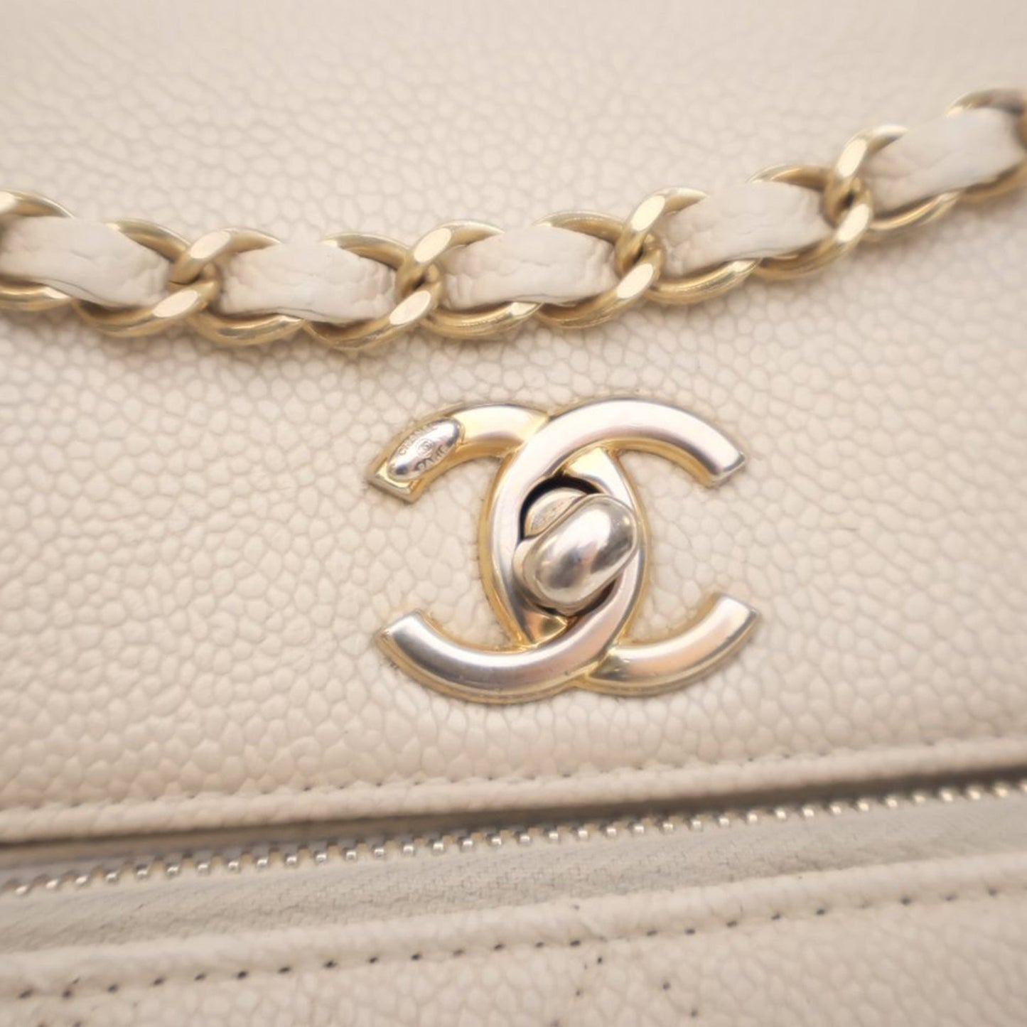 White Chanel Caviar Business Affinity Messenger Flap Crossbody Bag