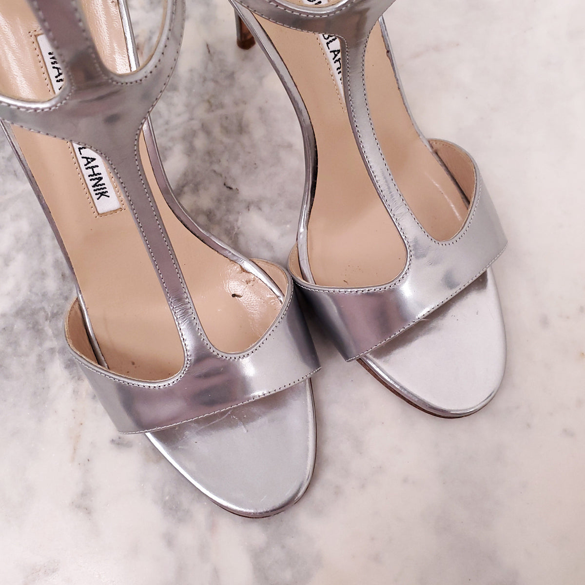MONOLO BLAHNIK SILVER CUTOUT HEELS - SIZE 38.5