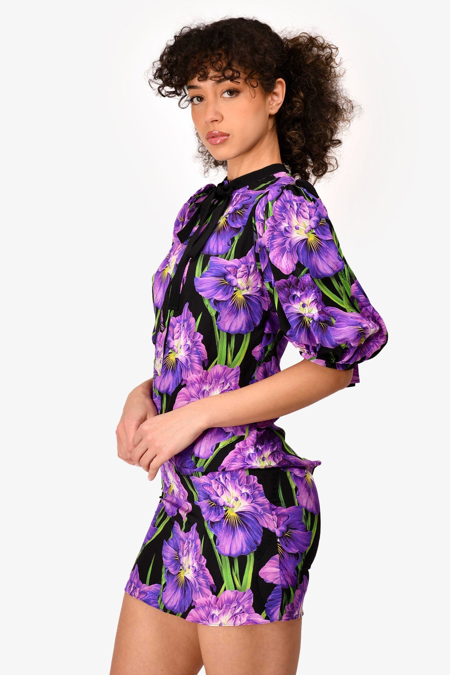 Gucci 2016 Purple/Black Silk Floral Printed Short Sleeve Mini Dress Size 36