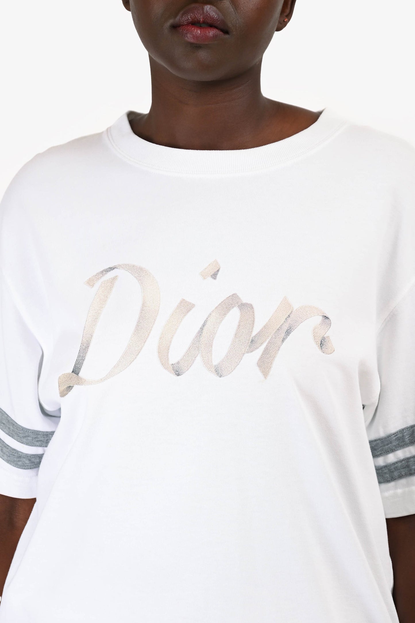 Christian Dior 2022 White/Grey Embroidered Ribbon Logo T-Shirt Size L Mens
