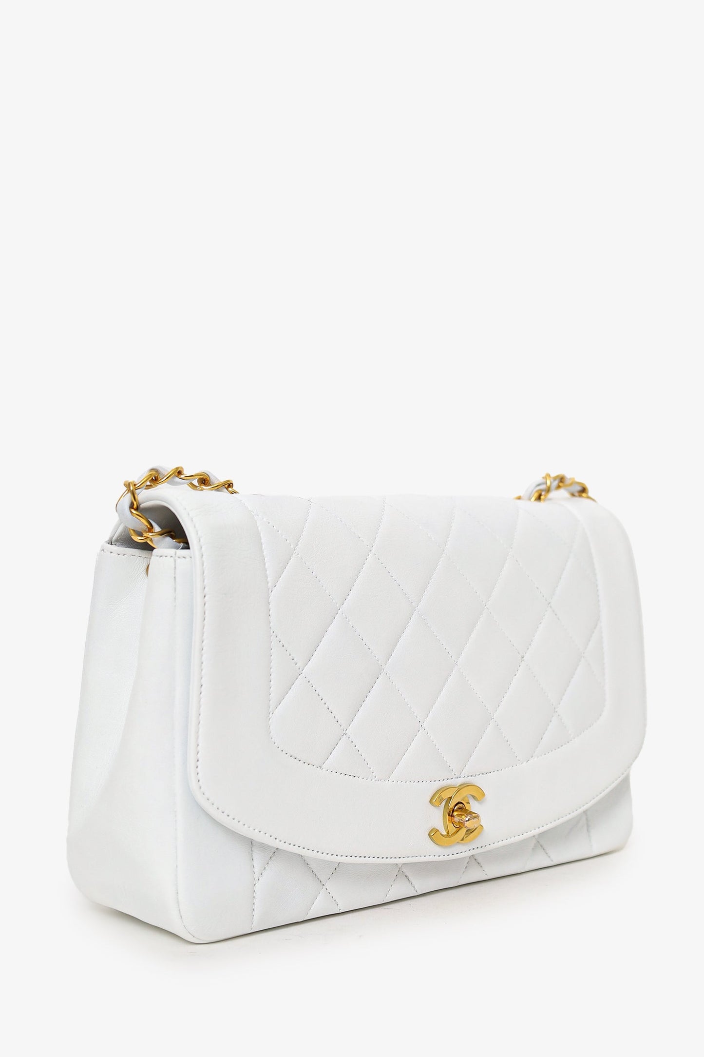 Chanel™ 1994-96 White Lambskin Medium Diana Shoulder Bag (Refurbished)