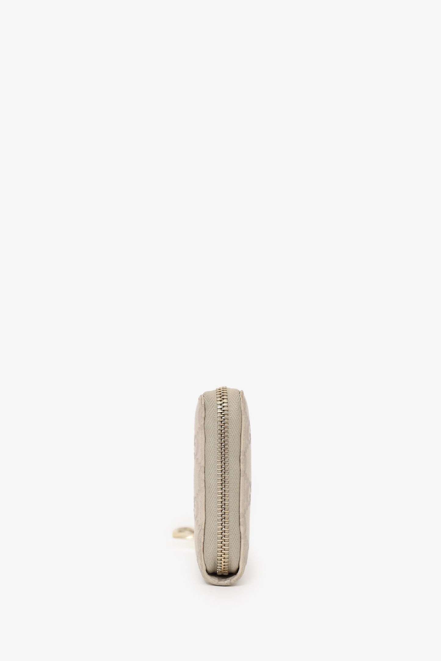 Gucci Beige Guccissima Leather Zip Around Wallet