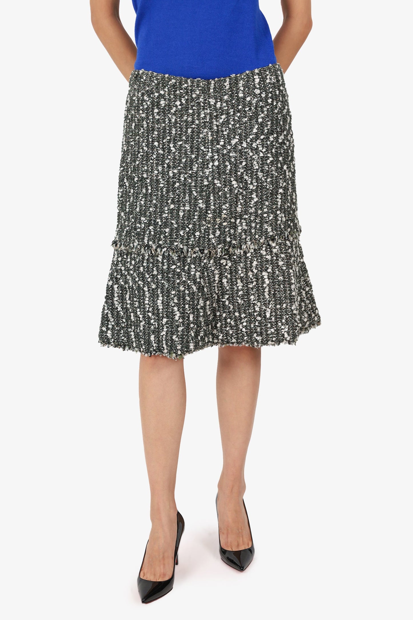 Chanel 04A Black/White Tweed Midi Skirt Size 38