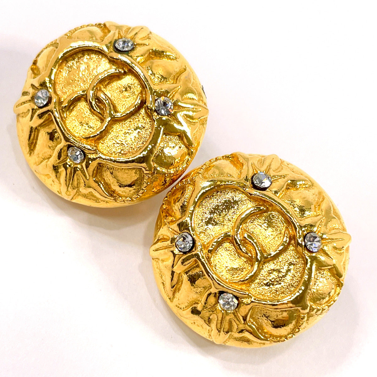CHANEL Earring Metal, Rhinestone gold vintage COCO Mark