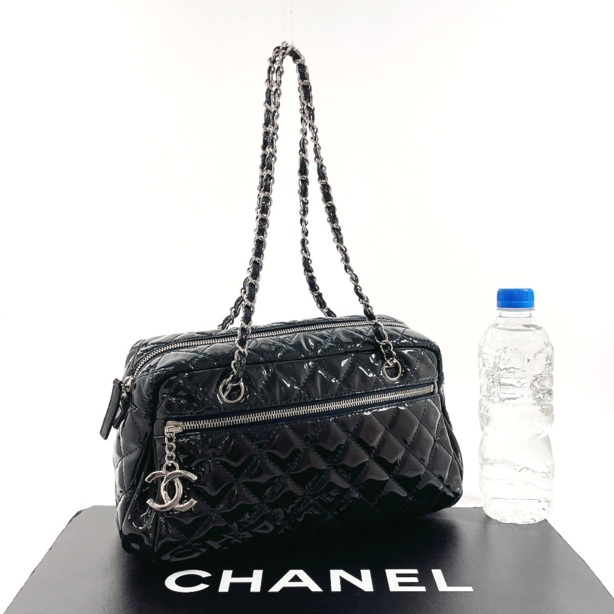 CHANEL Handbag Patent leather Navy ChainShoulder Matrasse
