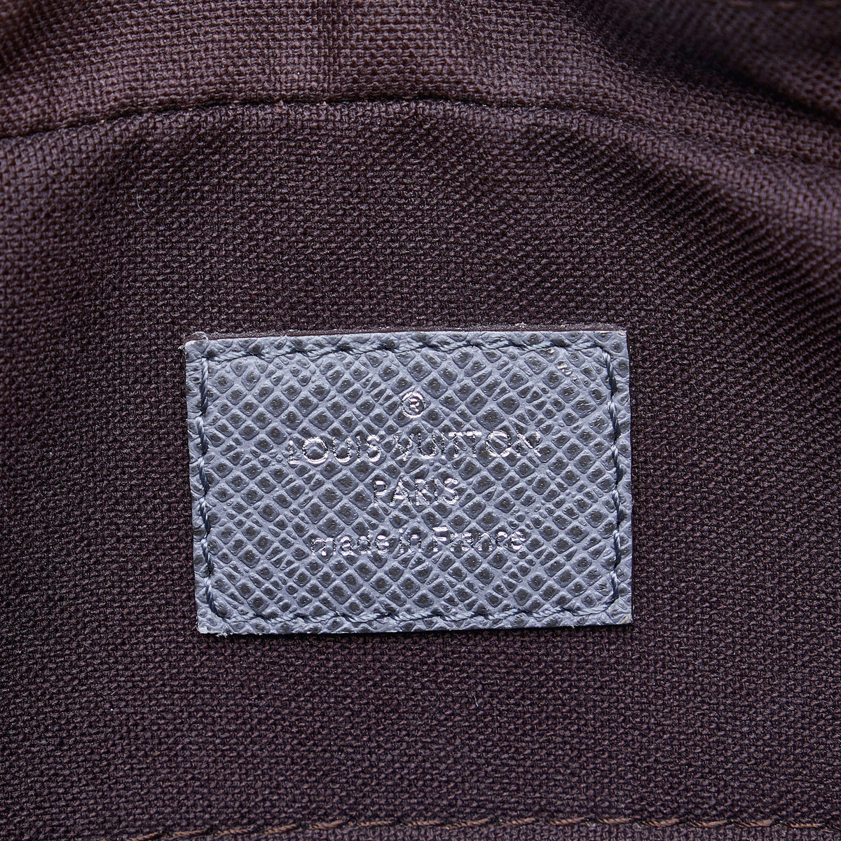 LOUIS VUITTON Taiga Porte-Documents Business MM Business Bag