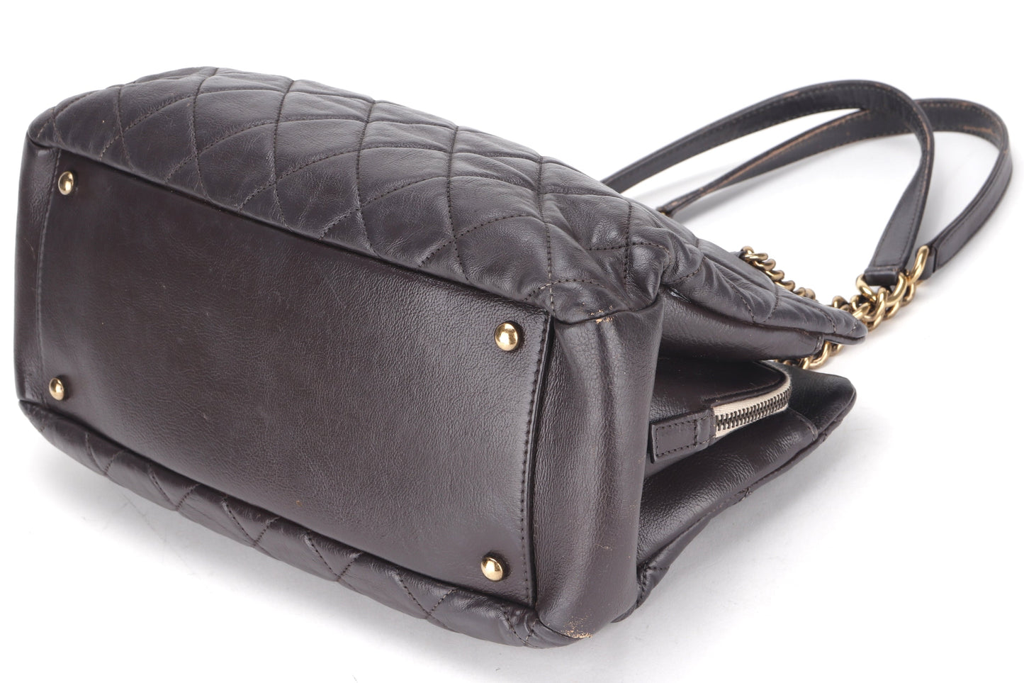 CHANEL QUILTED MATELASSE LAMBSKIN CC LOGO SHOULDER BAG (1739xxxx) GOLD HARDWARE, NO  & DUST COVER