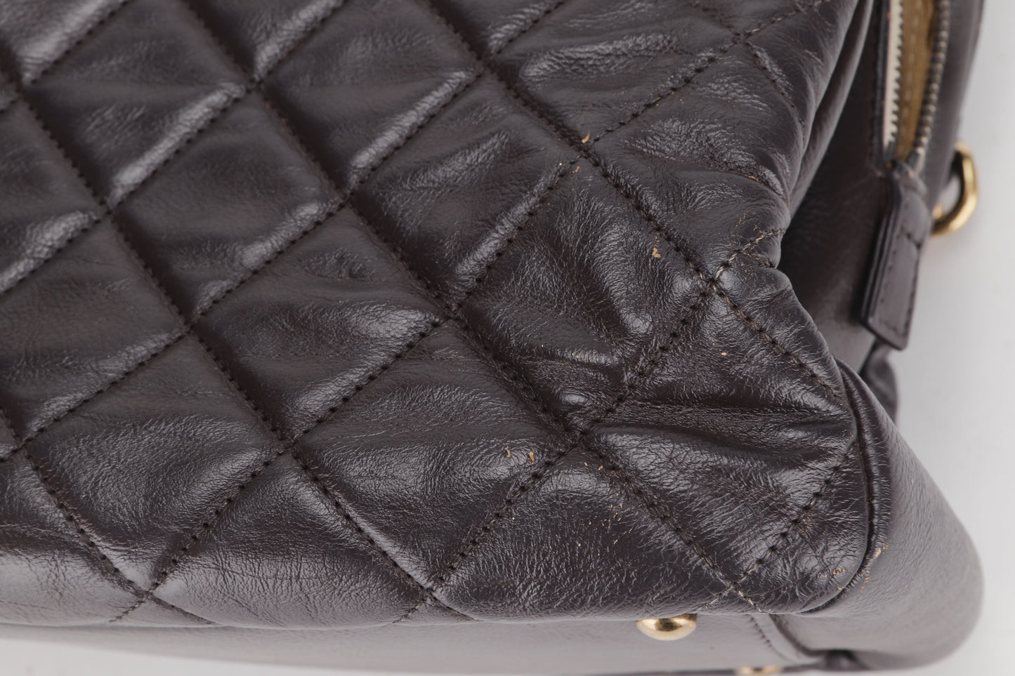 CHANEL QUILTED MATELASSE LAMBSKIN CC LOGO SHOULDER BAG (1739xxxx) GOLD HARDWARE, NO  & DUST COVER