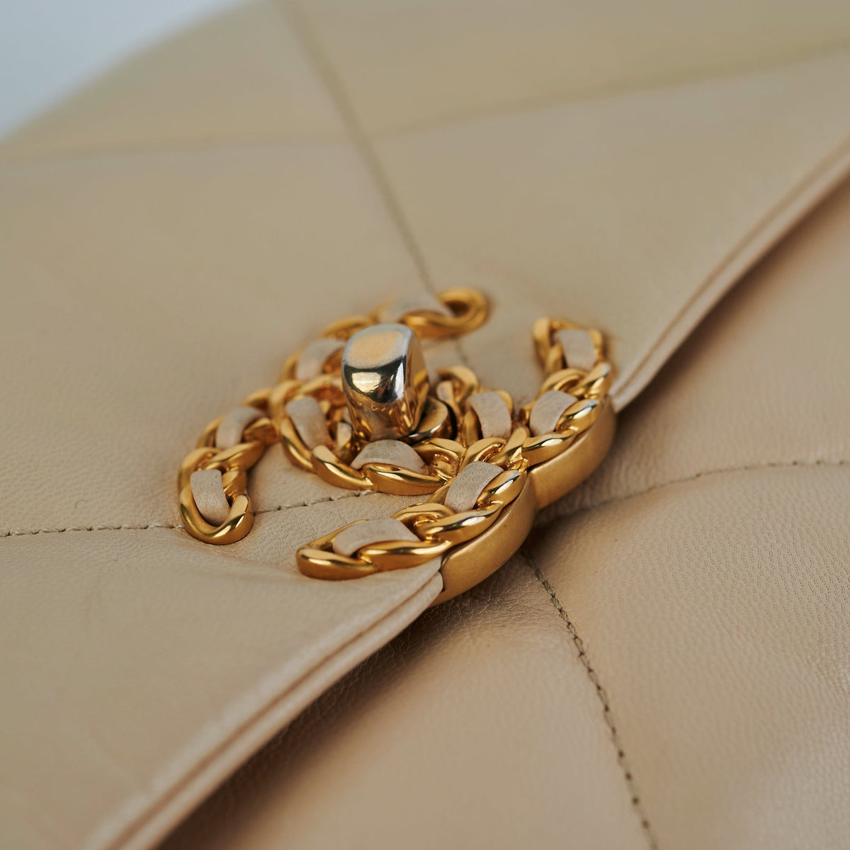 Chanel Small 19 Beige