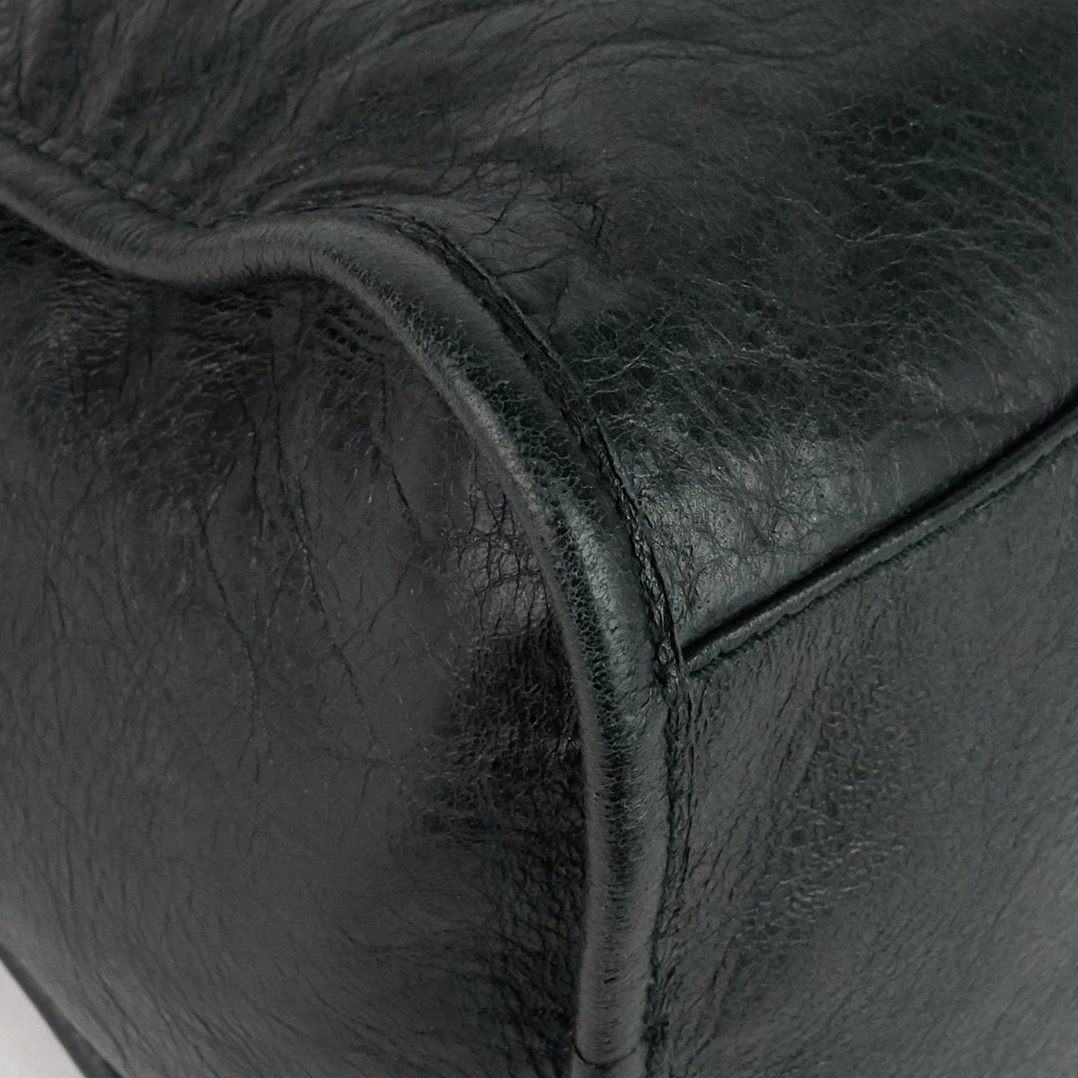 Giant City Agneau Leather Bag