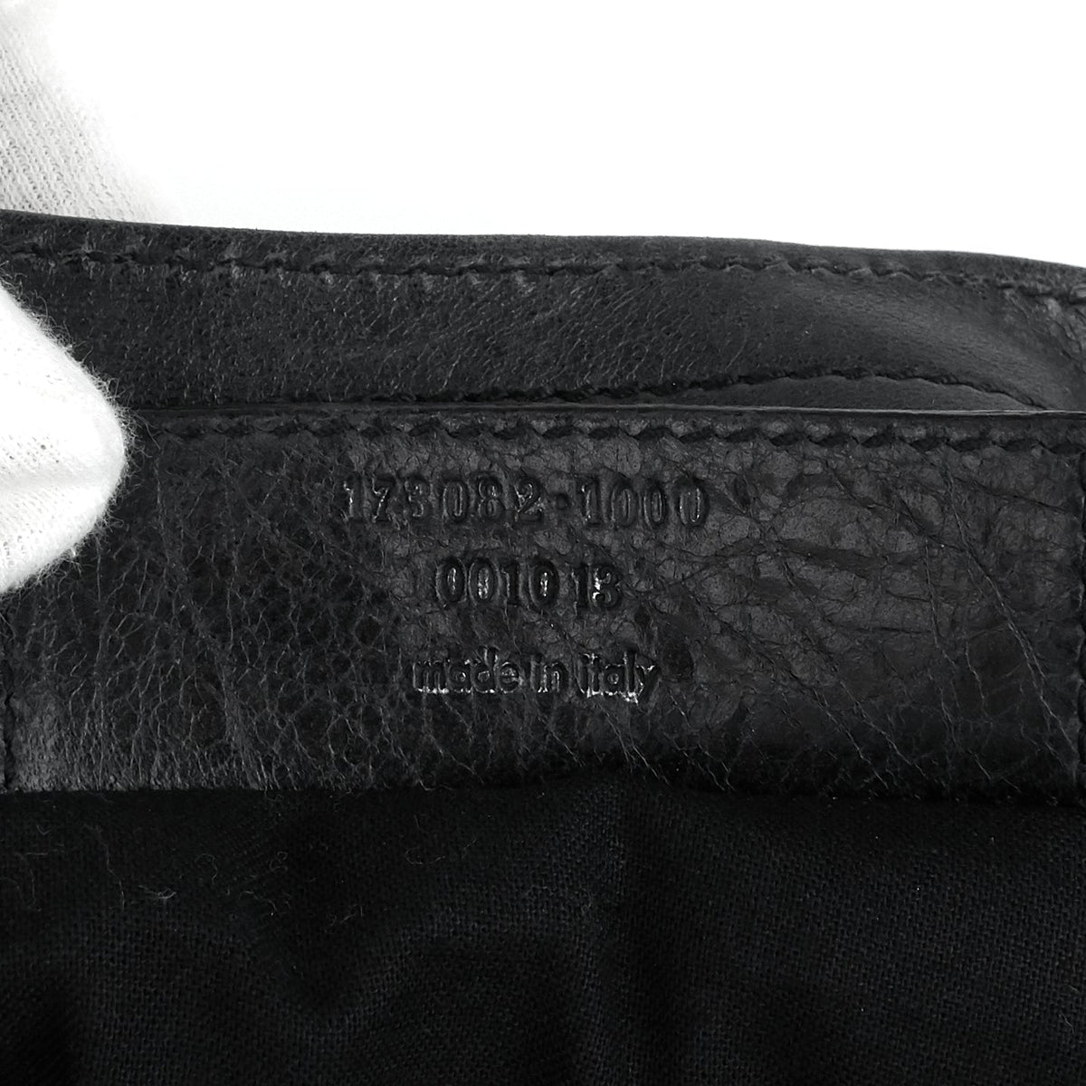 Giant 12 City Agneau Leather Handbag
