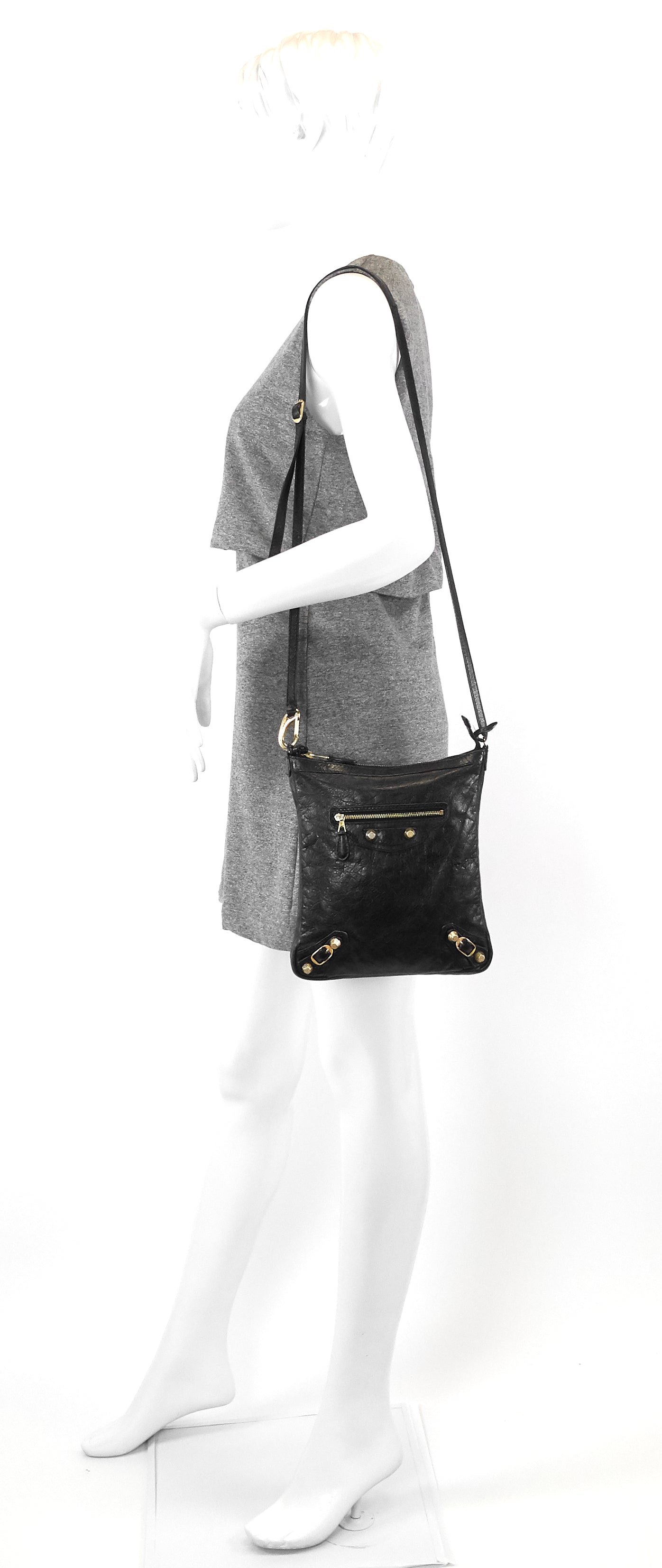 Classic Studs Flat Crossbody Agneau Leather Bag
